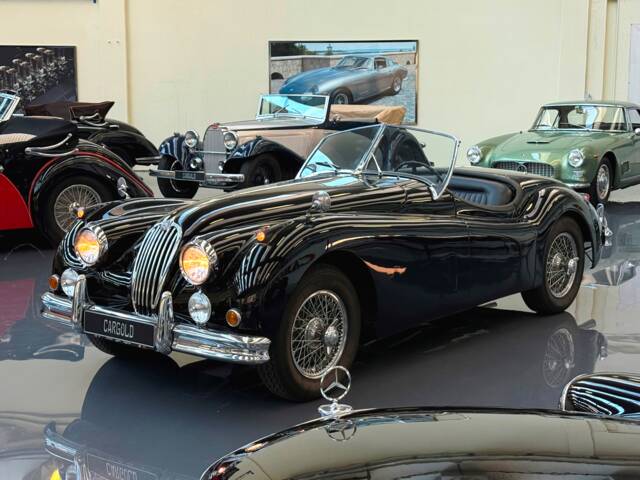 Image 1/8 of Jaguar XK 140 SE OTS (1956)