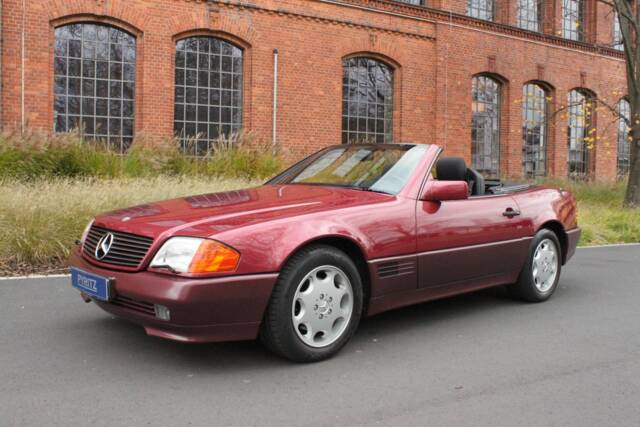 Image 1/24 of Mercedes-Benz 500 SL (1991)