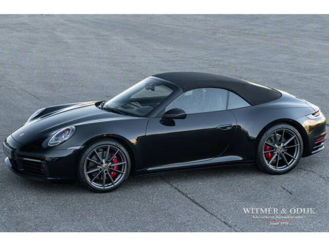 Image 1/40 of Porsche 911 Carrera 4S (2020)