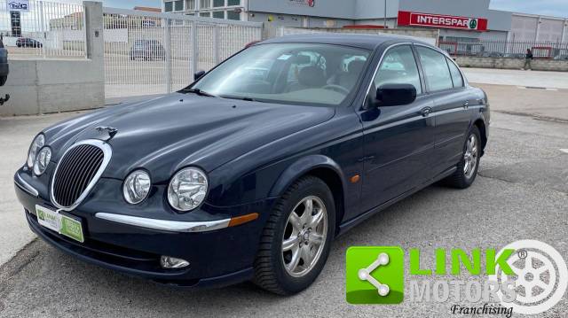 Image 1/9 of Jaguar S-Type 3.0 V6 (2000)
