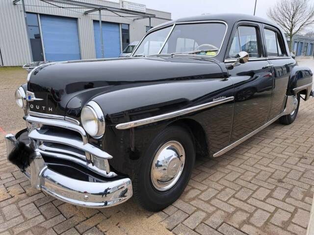 Image 1/8 of Plymouth Special Suburban (1950)