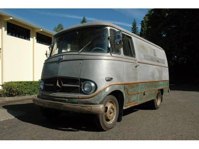 Image 1/15 of Mercedes-Benz L 319 D (1960)