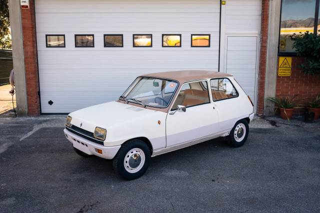 Image 1/8 of Renault R 5 TL (1976)