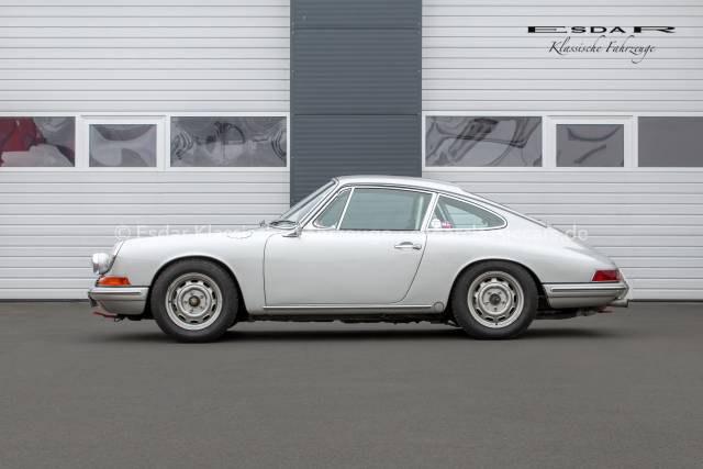 Immagine 1/38 di Porsche 911 2.0 (1965)