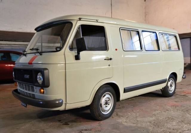 Bild 1/9 von FIAT 238 E (1982)