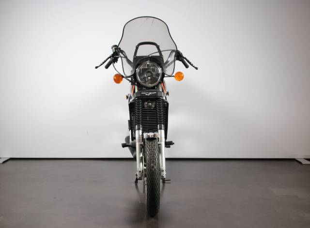 Imagen 1/5 de Moto Guzzi DUMMY (1984)