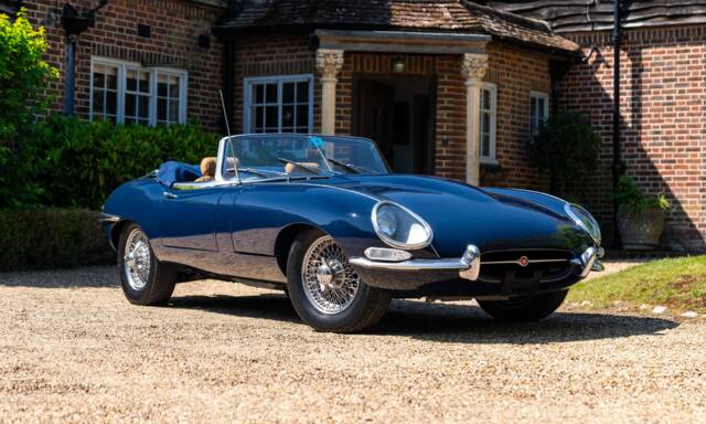 Image 1/86 de Jaguar E-Type (1967)