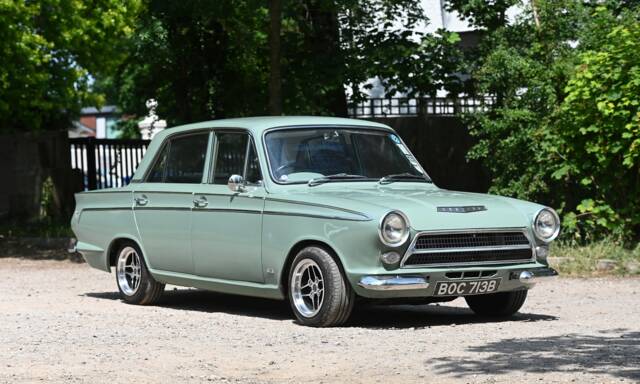 Image 1/18 de Ford Cortina GT (1964)