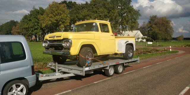 Image 1/4 of Ford F 250 (1960)