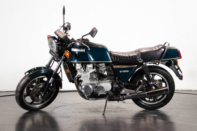Immagine 1/20 di Kawasaki DUMMY (1980)