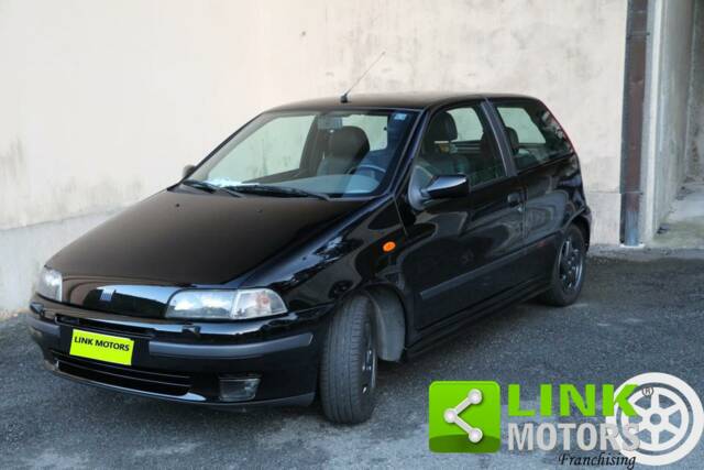 Imagen 1/10 de FIAT Punto 85 16V (1998)