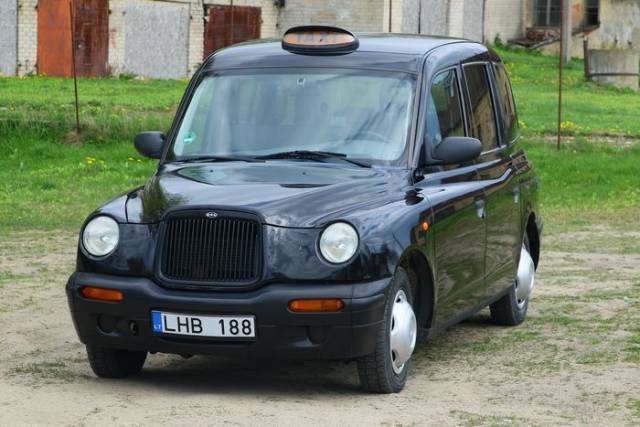 Image 1/9 of Austin FX 4 D London Taxi (2009)