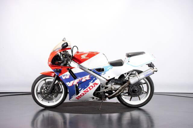 Immagine 1/45 di Honda VFR 400 R (1992)