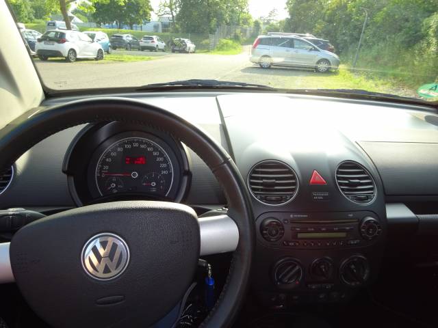 Imagen 1/19 de Volkswagen New Beetle 1.8 T (2009)