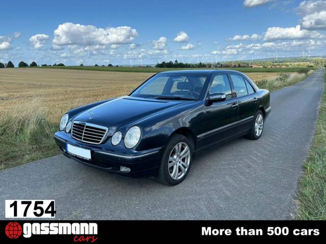 Image 1/5 de Mercedes-Benz E 430 4MATIC (1999)