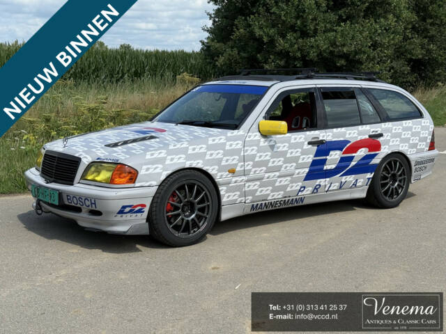 Image 1/8 de Mercedes-Benz C 240 T (1999)