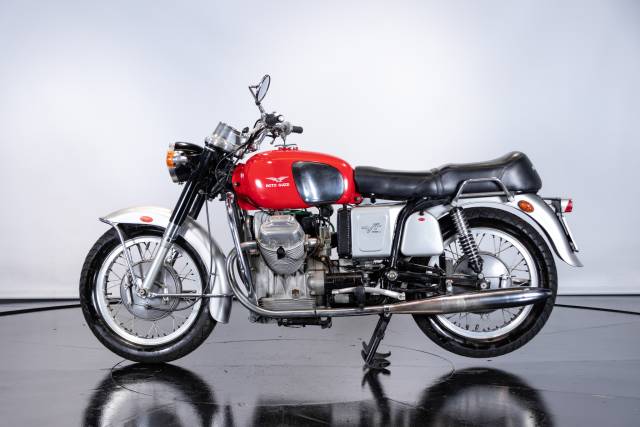 Image 1/50 of Moto Guzzi DUMMY (1969)