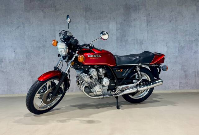 Image 1/34 of Honda DUMMY (1981)