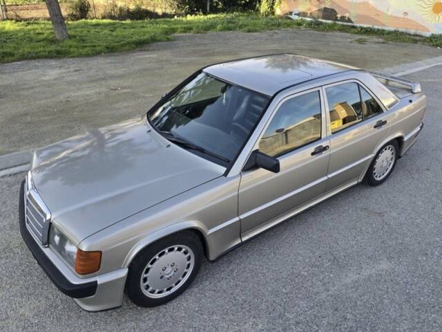 Image 1/8 of Mercedes-Benz 190 E 2.5-16 (1989)