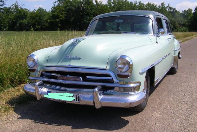 Image 1/22 of Chrysler Windsor Town & Country (1954)