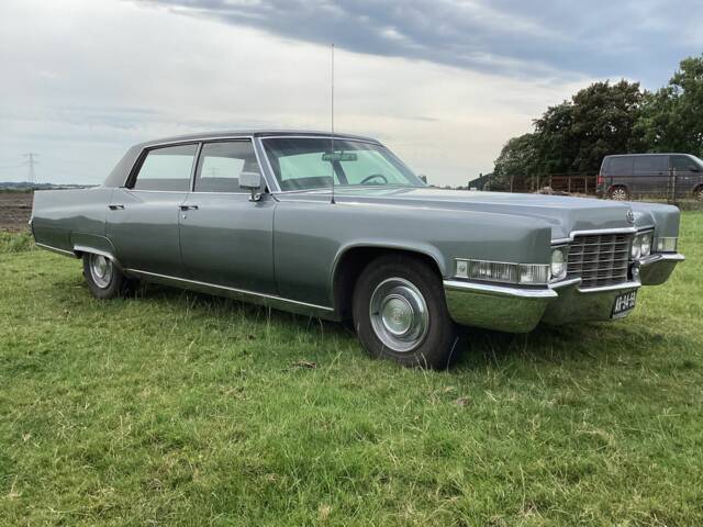 Afbeelding 1/8 van Cadillac Fleetwood 60 Special Brougham (1969)