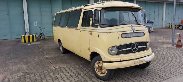 Bild 1/12 von Mercedes-Benz O 319 (1967)