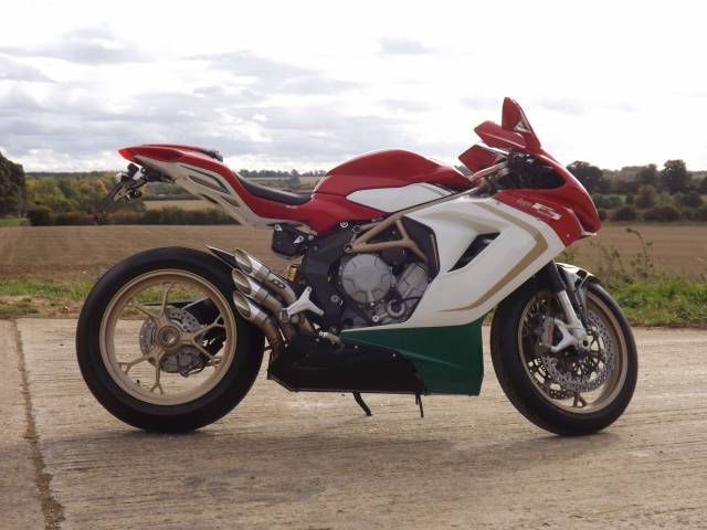 Bild 1/17 von MV Agusta DUMMY (2014)