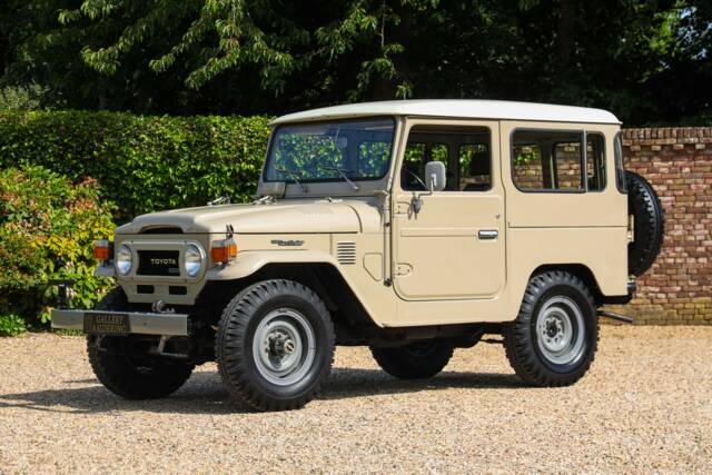 Bild 1/50 von Toyota Land Cruiser BJ 40 (1977)