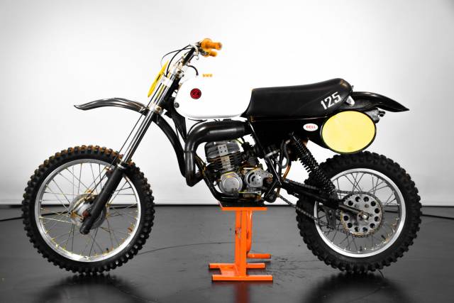 Image 1/50 de CZ DUMMY (1986)