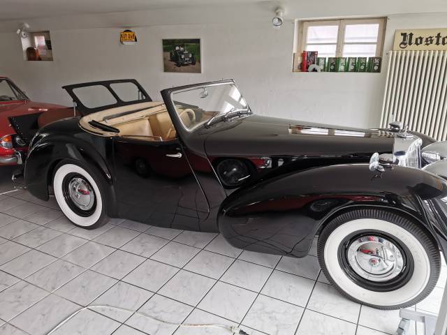Immagine 1/12 di Triumph 2000 Roadster (1949)