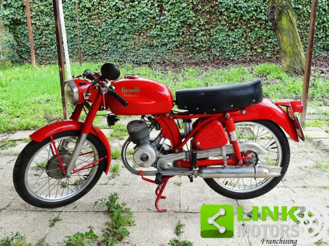 Image 1/10 of Benelli DUMMY (1962)
