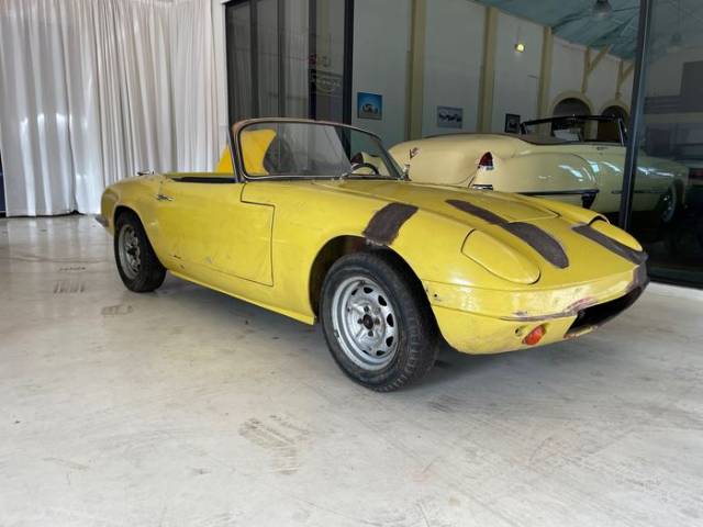 Image 1/9 of Lotus Elan (1966)