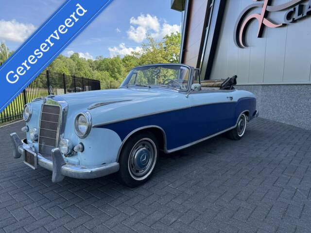 Image 1/50 of Mercedes-Benz 220 SE Cabriolet (1960)