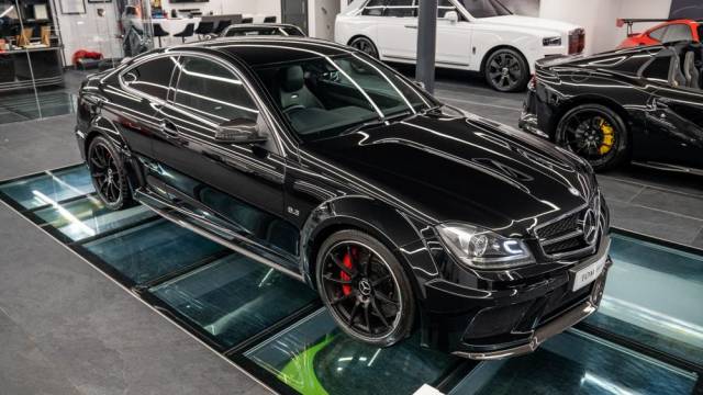 Imagen 1/26 de Mercedes-Benz C 63 AMG (2012)