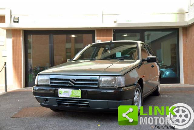 Imagen 1/9 de FIAT Tipo (1990)