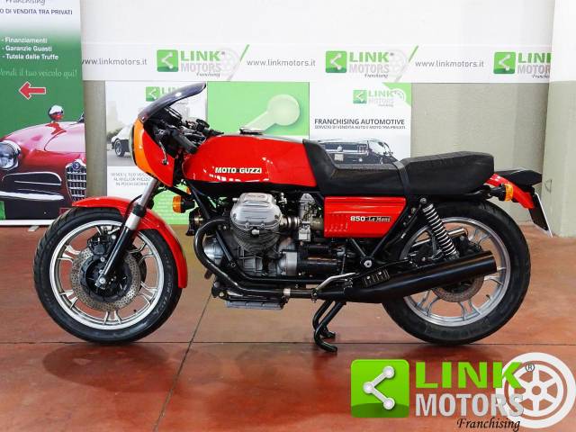 Image 1/10 de Moto Guzzi DUMMY (1978)