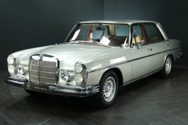Image 1/30 of Mercedes-Benz 300 SEL 6.3 (1970)