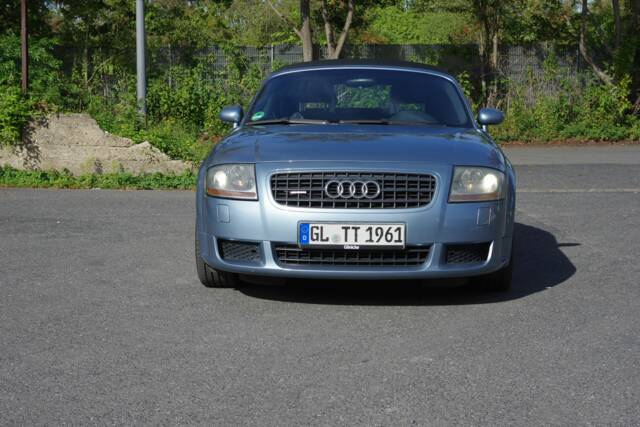 Image 1/20 de Audi TT 3.2 quattro (2004)