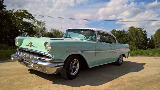 Bild 1/12 von Pontiac Star Chief (1957)