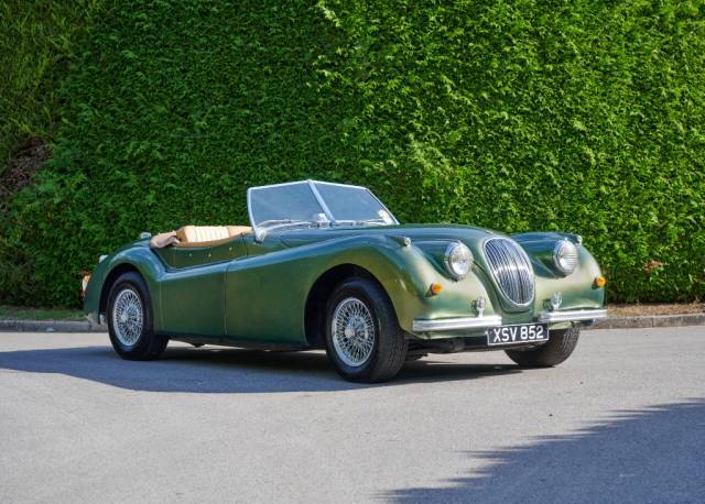 Bild 1/18 von Aristocat XK 120 (1968)