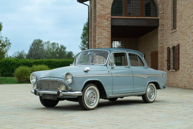 Afbeelding 1/50 van SIMCA Aronde P 60 Monthléry Spéciale (1960)