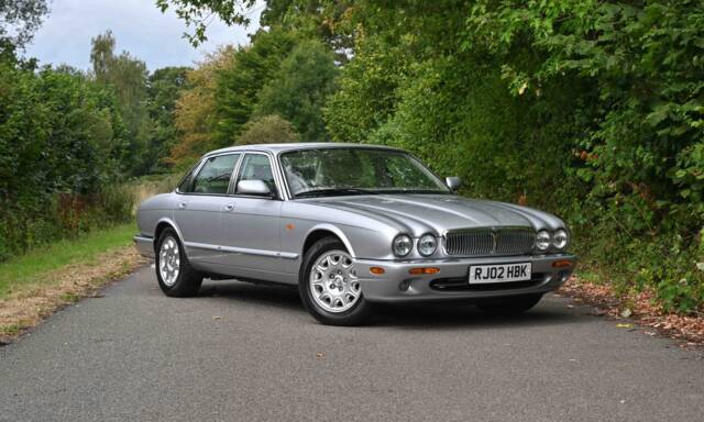 Imagen 1/50 de Jaguar XJ 8 Executive (2002)