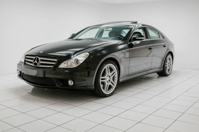 Image 1/7 of Mercedes-Benz CLS 55 AMG (2005)