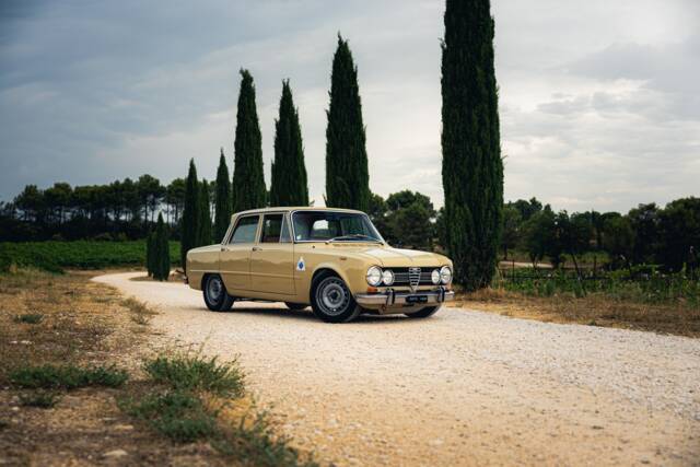 Image 1/18 of Alfa Romeo Giulia 1300 Super (1971)