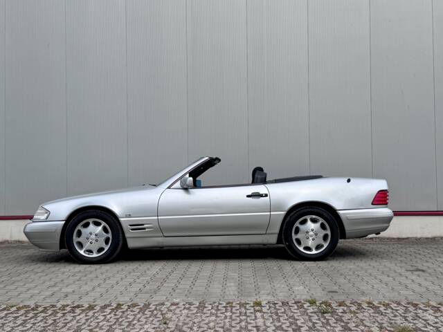 Image 1/13 of Mercedes-Benz SL 320 (1996)