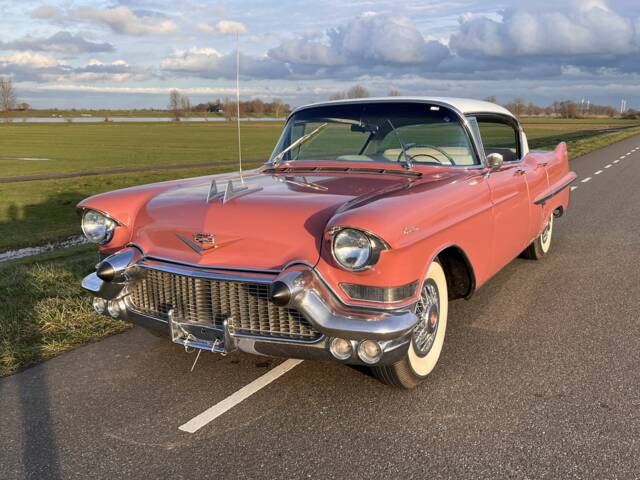 Image 1/8 of Cadillac 62 Eldorado Seville (1960)