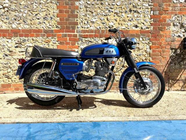 Imagen 1/44 de BSA A 75 Rocket 3 (1969)