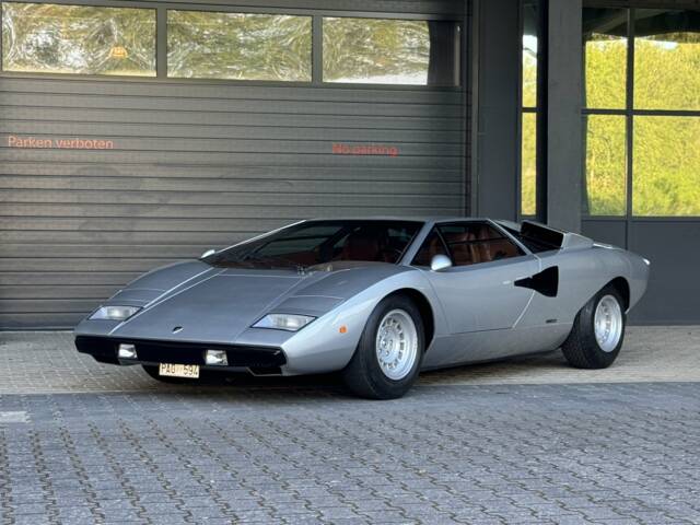 Image 1/45 de Lamborghini Countach LP 400 (1975)