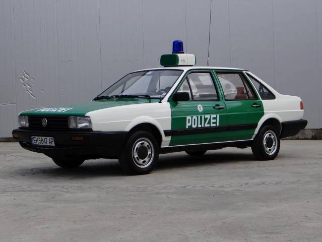 Bild 1/8 von Volkswagen Passat 1.8 (1987)