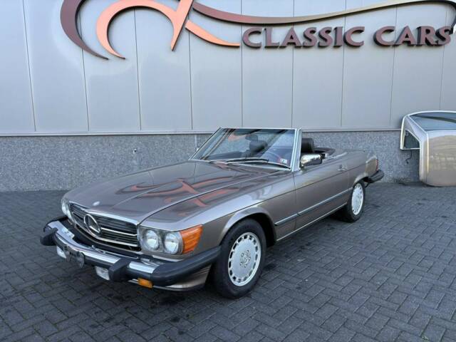 Image 1/50 of Mercedes-Benz 560 SL (1987)